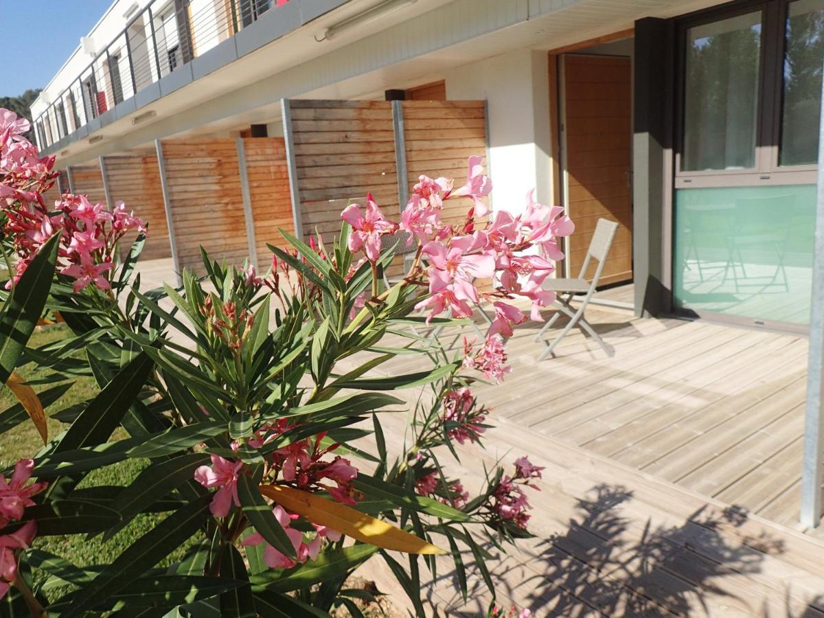 Les Jardins D'Athena Aparthotel Eguilles Exterior photo
